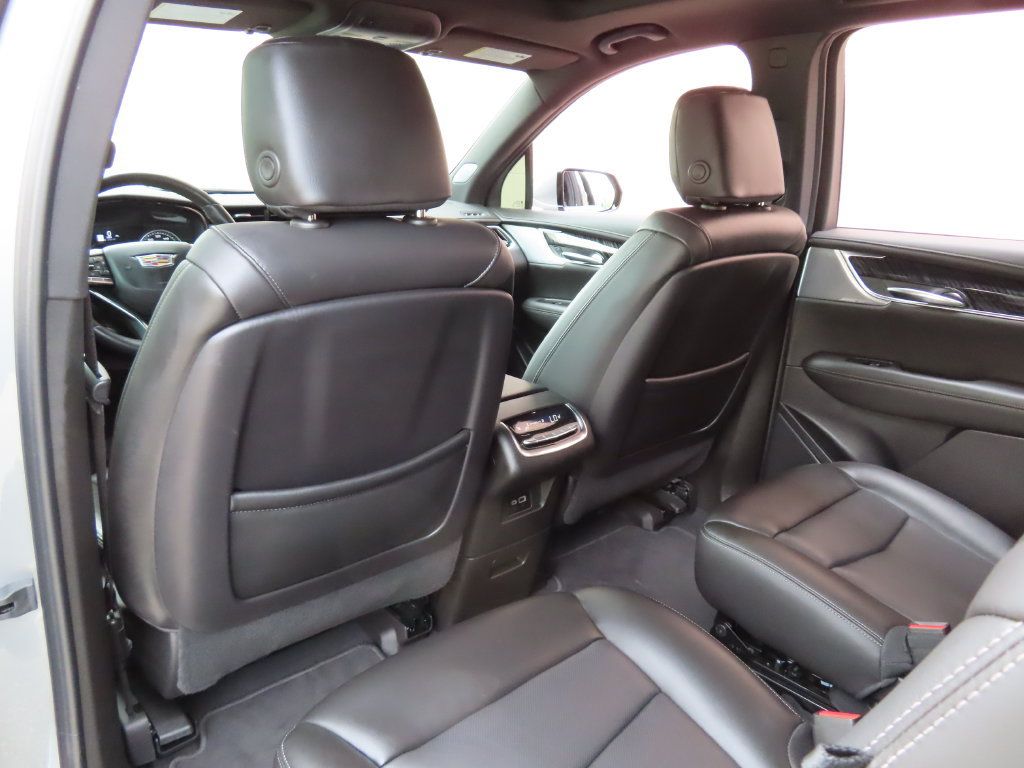 Used 2024 Cadillac XT6 Premium Luxury AWD/4WD image 28