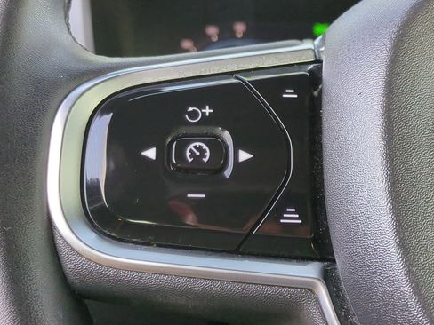 Used 2024 Volvo S60 B5 Plus image 24