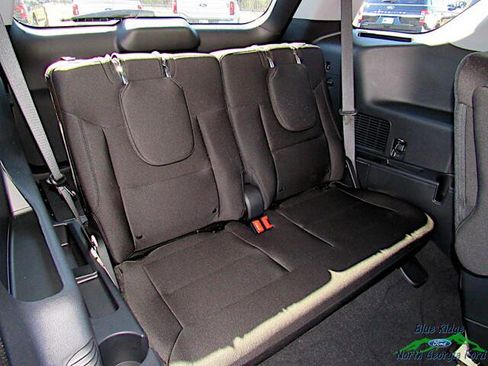 Used 2023 Ford Explorer XLT image 14