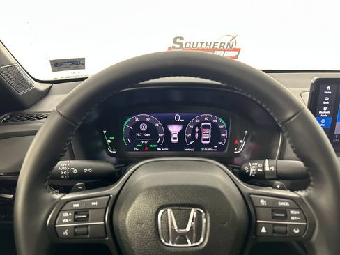 Used 2025 Honda Accord Sport image 12
