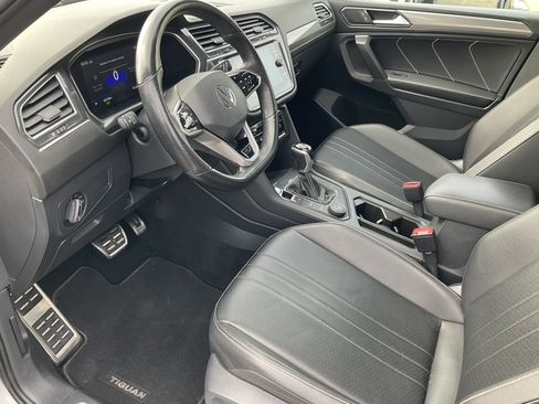 Used 2022 Volkswagen Tiguan SE R-Line AWD/4WD image 22