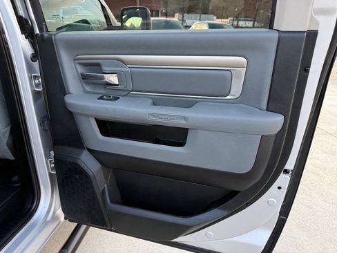 Used 2017 RAM 1500 Classic SLT image 21