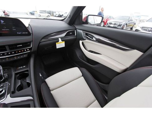 New 2026 Cadillac CT5 V RWD image 10
