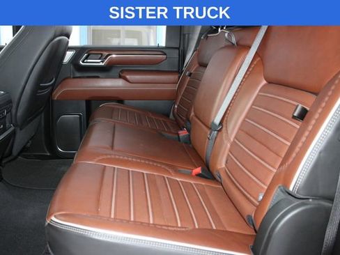 Used 2024 GMC Sierra 3500 Denali Ultimate AWD/4WD image 24