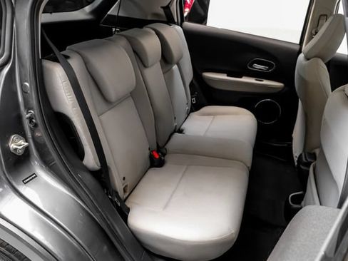 Used 2019 Honda HR-V EX image 37