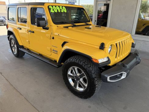 Used 2020 Jeep Wrangler Unlimited Sahara AWD/4WD image 2