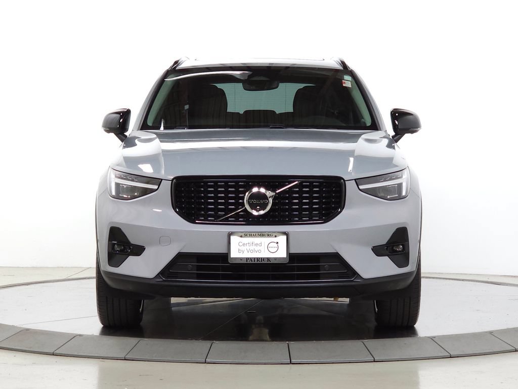 Certified 2024 Volvo XC40 B5 Ultimate w/ Climate Package AWD/4WD image 2