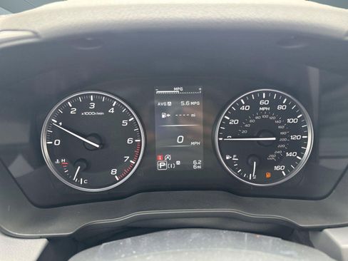 Used 2025 Subaru Crosstrek 2.0i Premium image 16