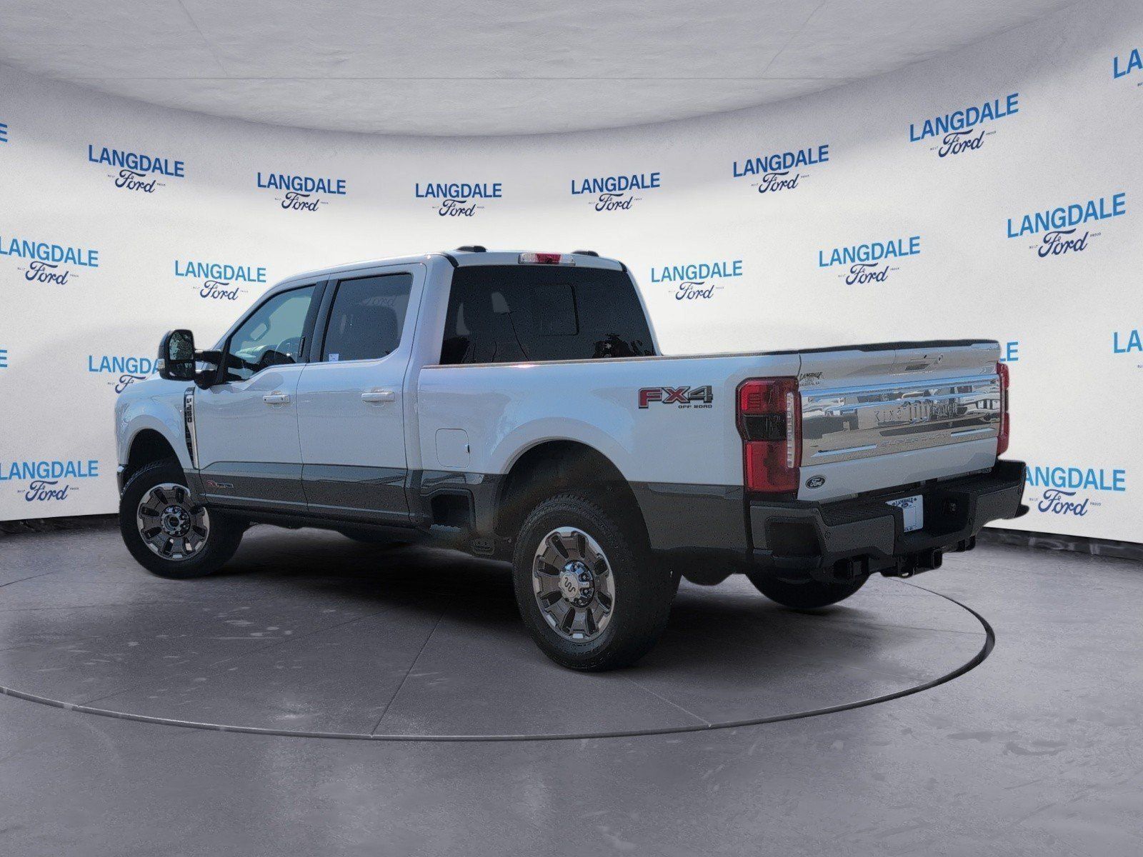 New 2027 Ford F250 King Ranch AWD/4WD image 9