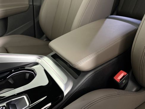 Used 2025 Audi Q5 Premium Plus w/ Premium Plus image 18