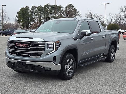 Used 2023 GMC Sierra 1500 SLT w/ SLT Convenience Package image 2