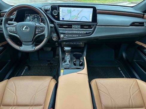 Used 2024 Lexus ES 350 w/ Ultra Luxury Package FWD image 11