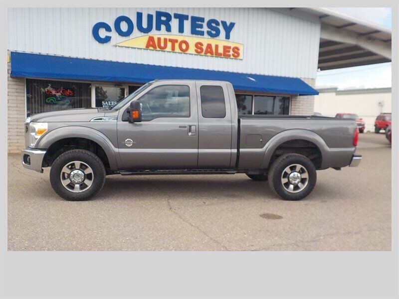 Used 2011 Ford F350 Lariat w/ Lariat Interior Pkg AWD/4WD image 3