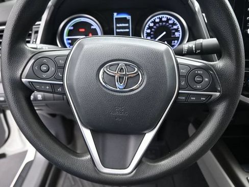 Used 2022 Toyota Camry LE FWD image 14