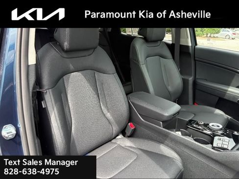 New 2025 Kia Sportage EX w/ EX Premium Package image 21