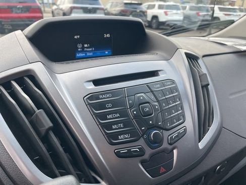 Used 2018 Ford Transit 350 XLT image 22