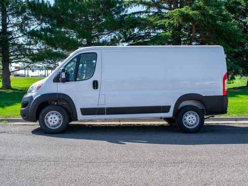 Used 2023 RAM ProMaster 2500 image 3