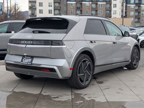 Certified 2025 Hyundai Ioniq 5 Limited image 4