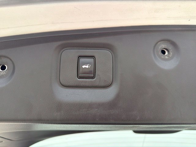 Used 2017 Nissan Pathfinder SL AWD/4WD image 26