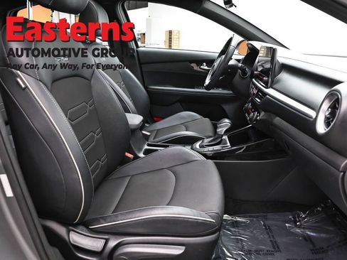 Used 2022 Kia Forte GT-Line w/ GT-Line Premium Package image 25