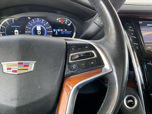 Used 2017 Cadillac Escalade Premium Luxury image 25
