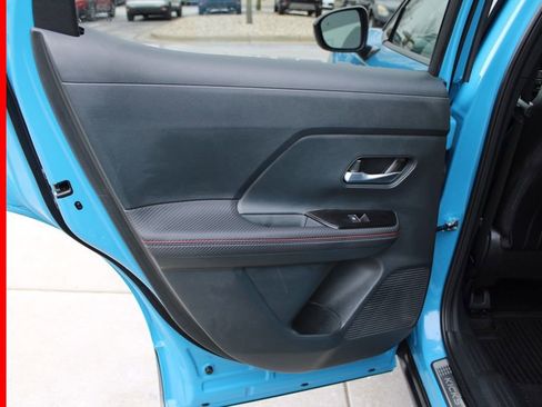 Certified 2025 Nissan Kicks SR w/ Illumination Package FWD image 25