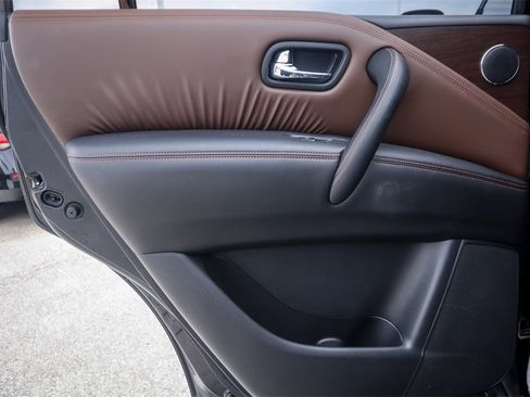 Used 2020 Nissan Armada Platinum w/ Platinum Reserve Package image 29