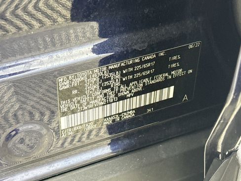 Used 2022 Toyota RAV4 XLE w/ Convenience Package image 40