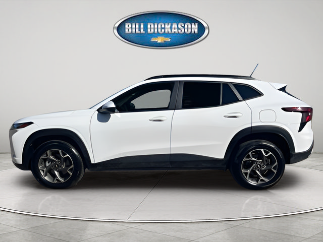 Used 2025 Chevrolet Trax LT FWD image 4