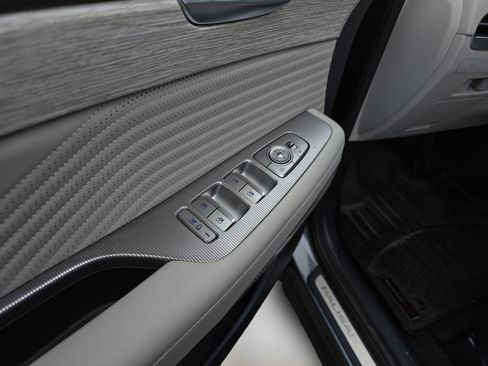 Used 2024 Hyundai Palisade Calligraphy image 23