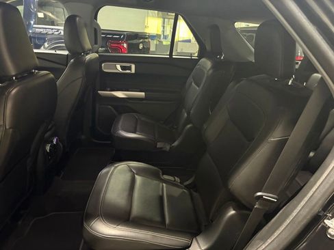 Used 2023 Ford Explorer XLT w/ Equipment Group 202A image 21