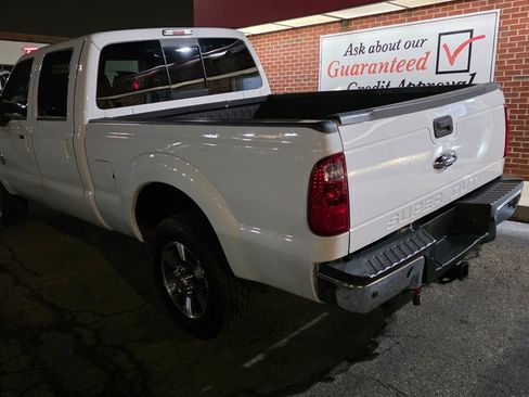 Used 2015 Ford F250 Lariat w/ Lariat Interior Package image 5