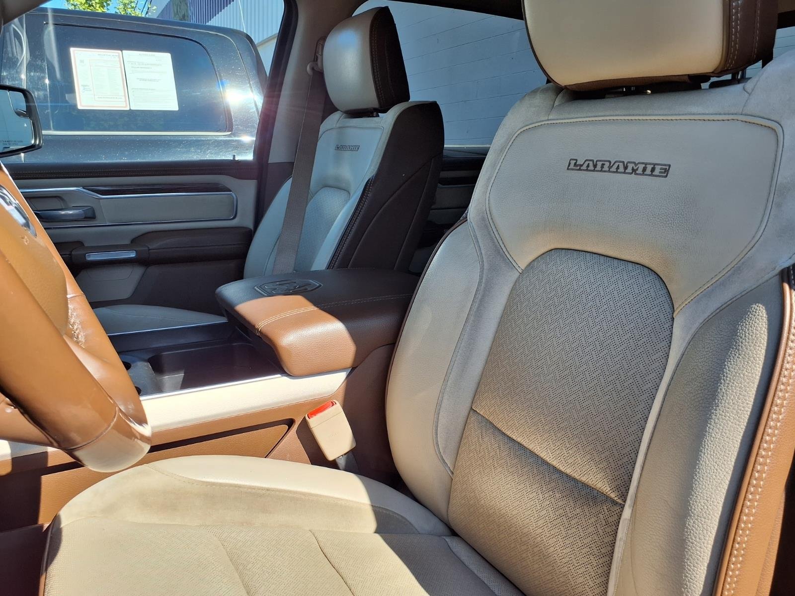 Used 2019 RAM 1500 Laramie AWD/4WD image 3