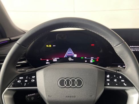 Used 2025 Audi Q5 Premium Plus w/ Premium Plus image 23