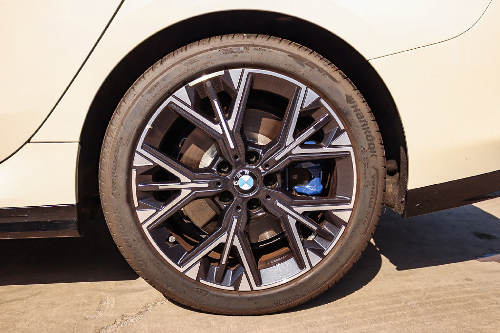 Used 2026 BMW M235i xDrive AWD/4WD image 12