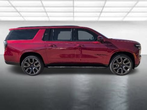 New 2026 Chevrolet Suburban RST w/ Advanced Technology Package AWD/4WD image 38