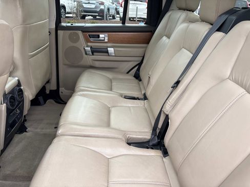 Used 2016 Land Rover LR4 HSE LUX image 33