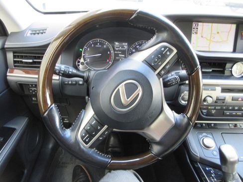 Used 2017 Lexus ES 350 w/ Navigation System Package FWD image 34