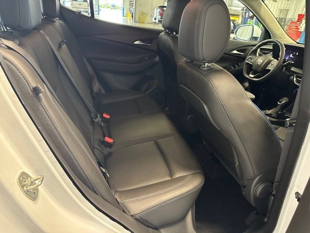Used 2026 Buick Encore GX Sport Touring w/ Advanced Technology Package FWD image 17