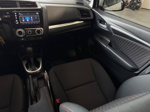 Used 2018 Honda Fit Sport image 6