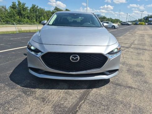 Used 2020 MAZDA MAZDA3 AWD Sedan w/ Preferred Package image 4
