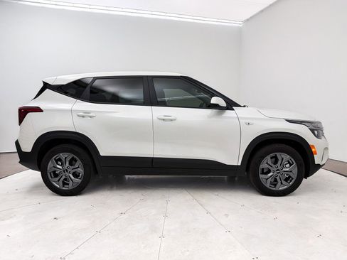 Certified 2024 Kia Seltos LX image 27