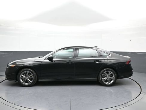 Certified 2023 Honda Accord EX image 9