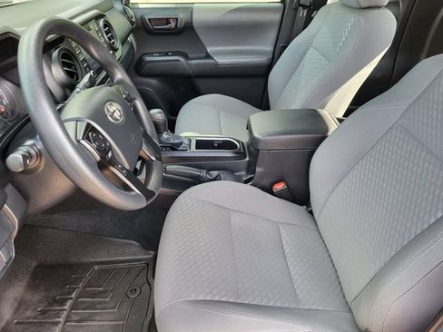 Used 2023 Toyota Tacoma SR AWD/4WD image 12