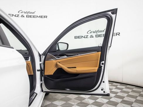 Used 2023 BMW 530i w/ M Sport Package image 20