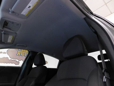 Used 2018 Chevrolet Malibu LT image 39