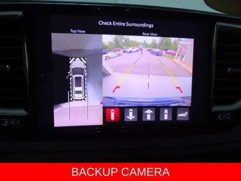 Certified 2023 Chrysler Pacifica Pinnacle FWD image 16
