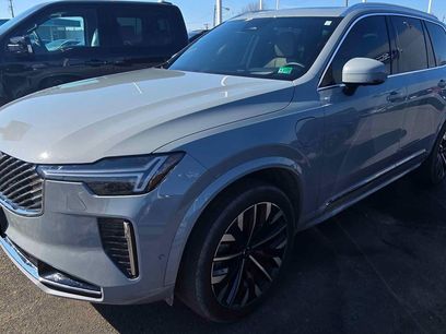 Used 2025 Volvo XC90 T8 Ultra w/ Protection Package Premier