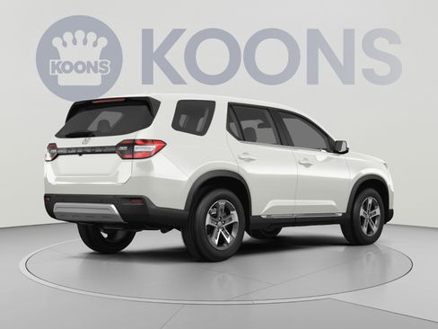 Used 2025 Honda Pilot EX-L image 4