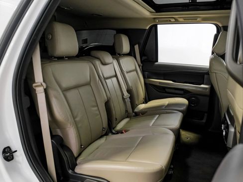 Used 2020 Ford Expedition XLT w/ Equipment Group 202A image 31